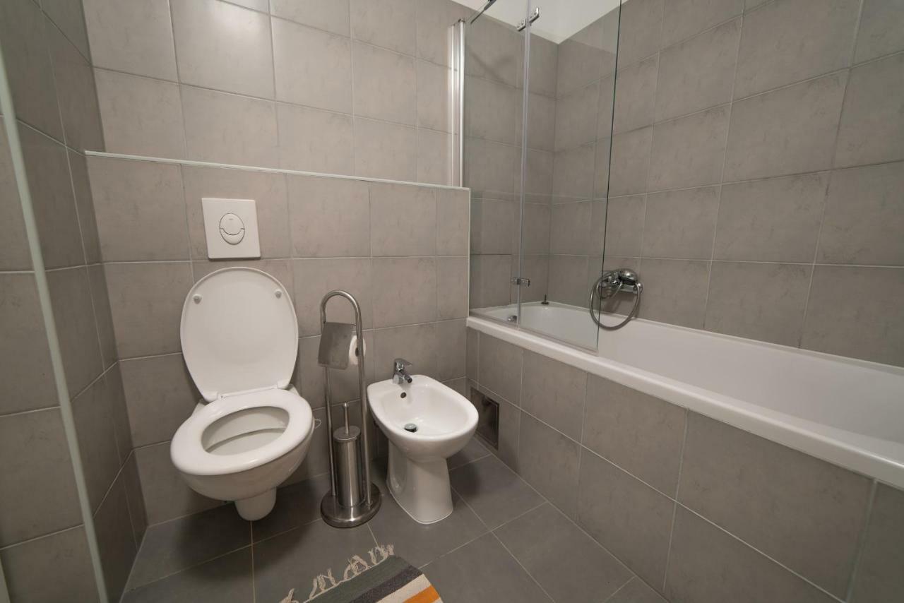 Apartman Urban & 4 Zagreb Extérieur photo